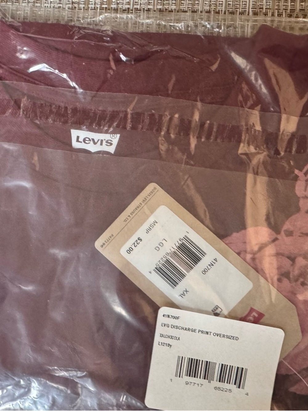 NWT Levi's Kids Burgundy Tee with Pink Rose Prints Large - Picture 3 of 3